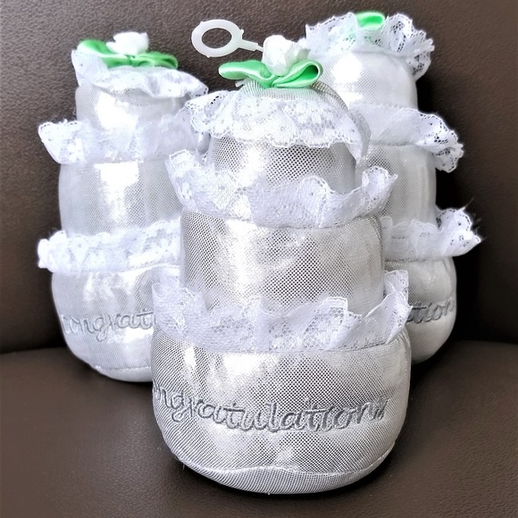 Wedding Plush Balloon Weights Congratulations New - Picture 1 of 7